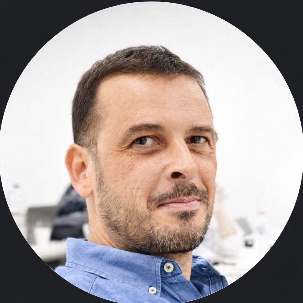 Fotografia de Miguel Silva, consultor e formador em Inteligência Artificial